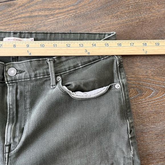 Levi Olive Green Women's Jeans size 32/32 - Picture 5 of 7